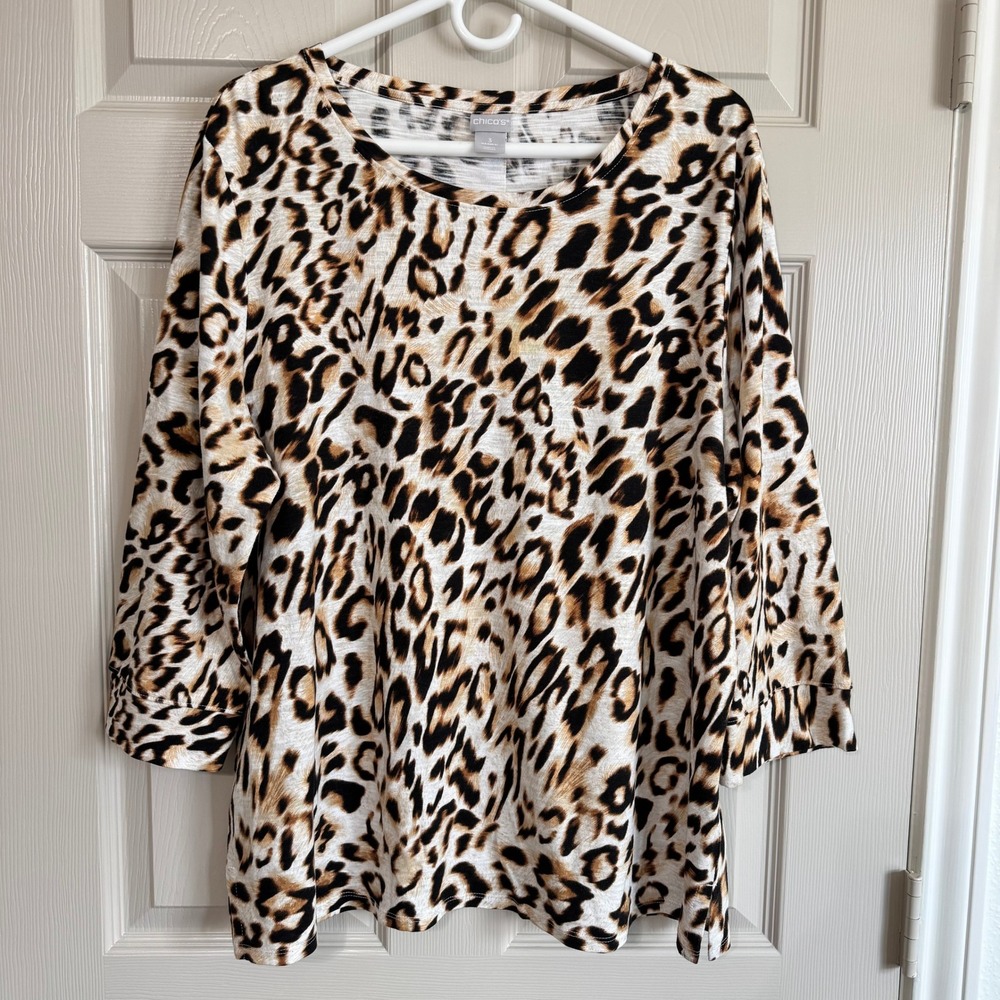 Chicos Leopard Print Knit Top Size 3 XL Button Back Animal Print Casual Layering